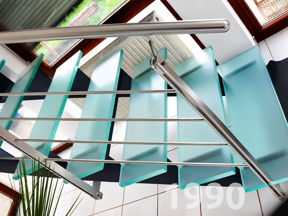 Treppengeländer mit Glasstufen
